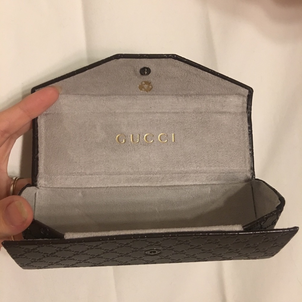 SOLD❤️ 100% Authentic GUCCI glasses case - Picture 8 of 8